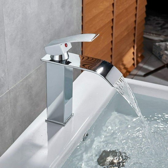 robinet ™ | Robinet cascade en acier inoxydable - Service bati propre