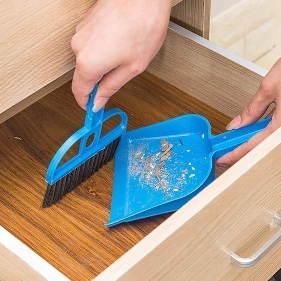 Balai-pelle-utilise-dans-armoire