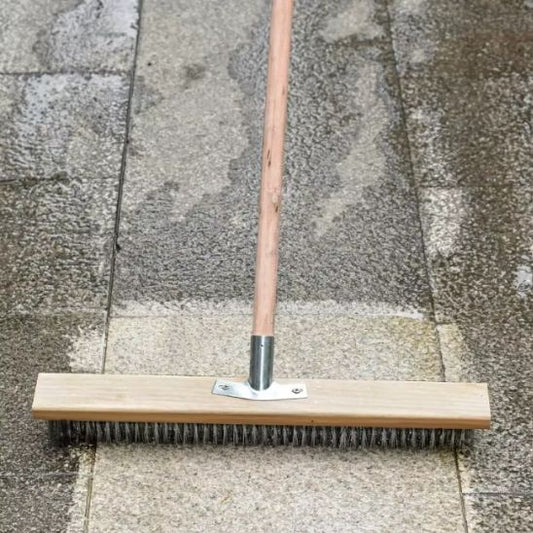 Balais-brosse-en-acier-fort-pour-nettoyer-votre-maison
