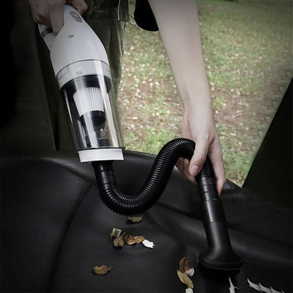 aspirateur_voiture_Puissant_en_action_sur_les_chaises