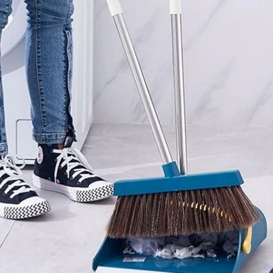Balai pelle en surface propre