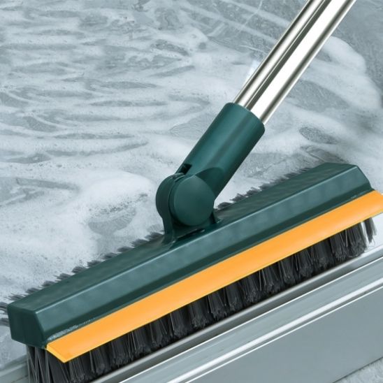 balai brosse laveur au rainure de la maison