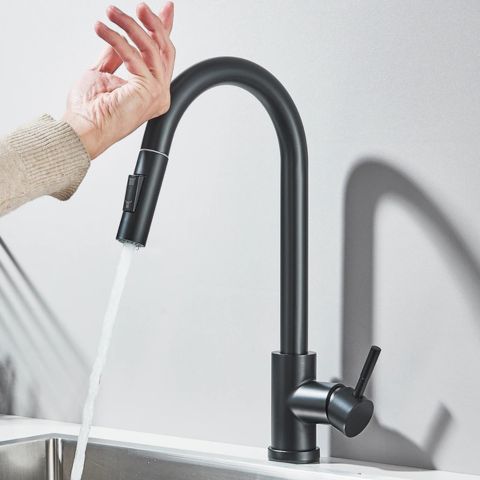 robinet-de-cuisine-magique-moderne-et-tactile